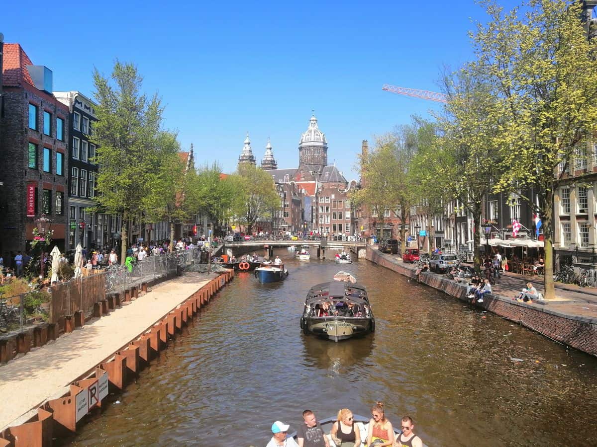 Fot 8. Agnieszka Kłos | Widok z jednego z mostków w Amsterdamie