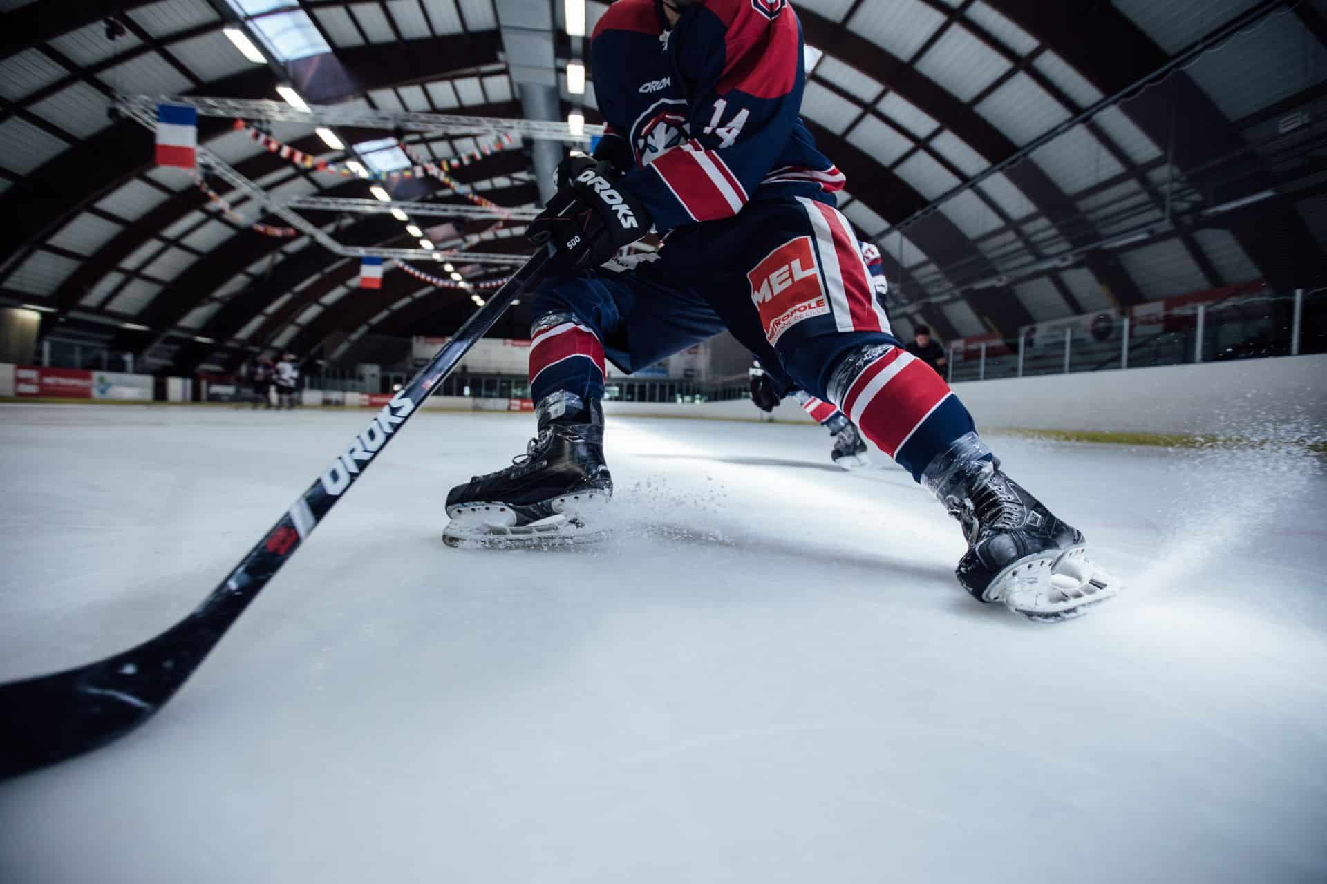 Jak naostrzyć łyżwy do hokeja? Sposoby na ostrzenie łyżew hokejowych