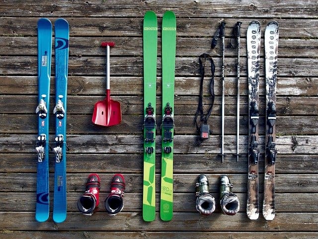 narty, buty, kijki narciarskie