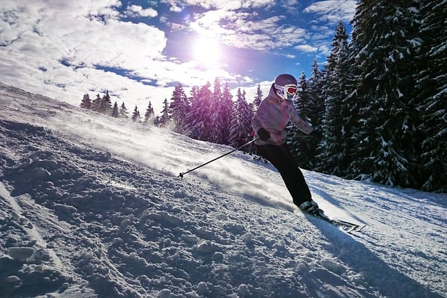narciarz w goglach narciarskich