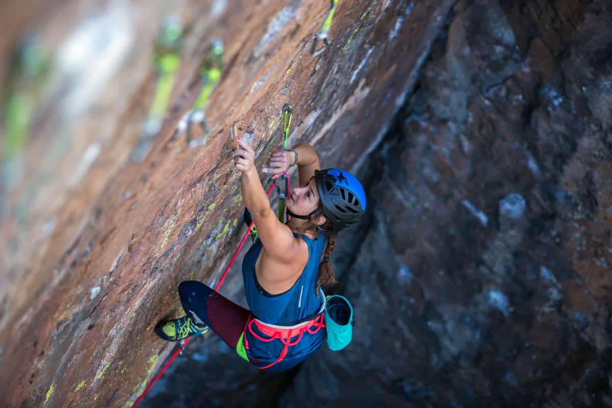 Jak dobrać buty wspinaczkowe? Poradnik dla początkujących